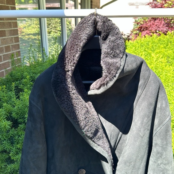 Jaeger black shearling/sheepskin winter coat - Picture 7 of 8